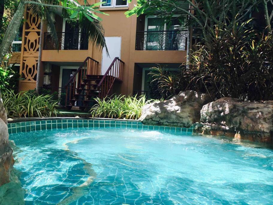 Atlantis Condo Resort Pattaya By Lj Pantai Jomtien Bagian luar foto