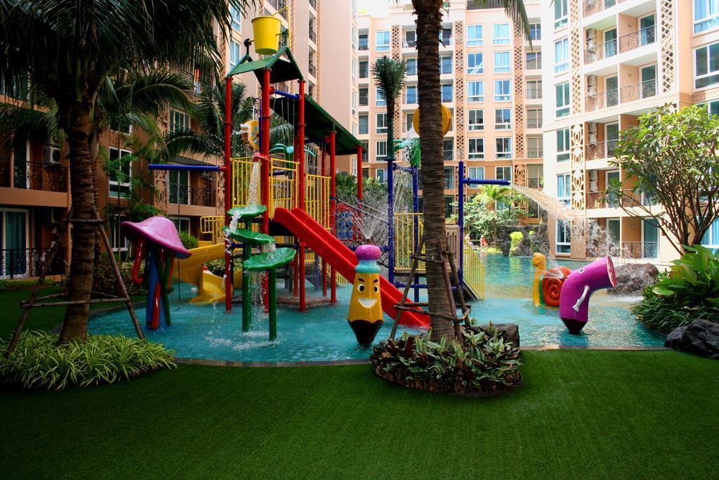 Atlantis Condo Resort Pattaya By Lj Pantai Jomtien Bagian luar foto