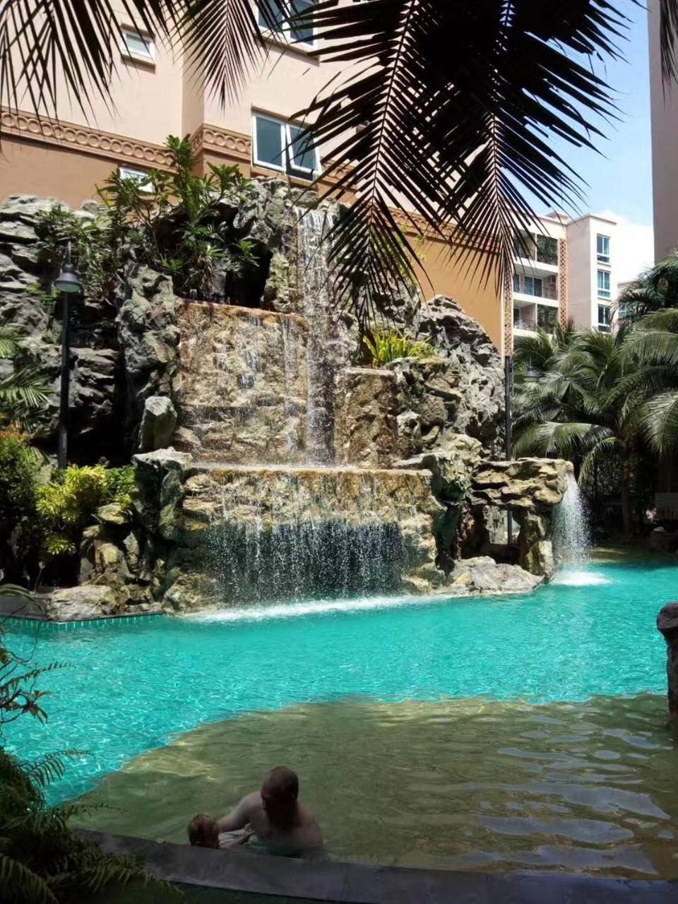 Atlantis Condo Resort Pattaya By Lj Pantai Jomtien Bagian luar foto